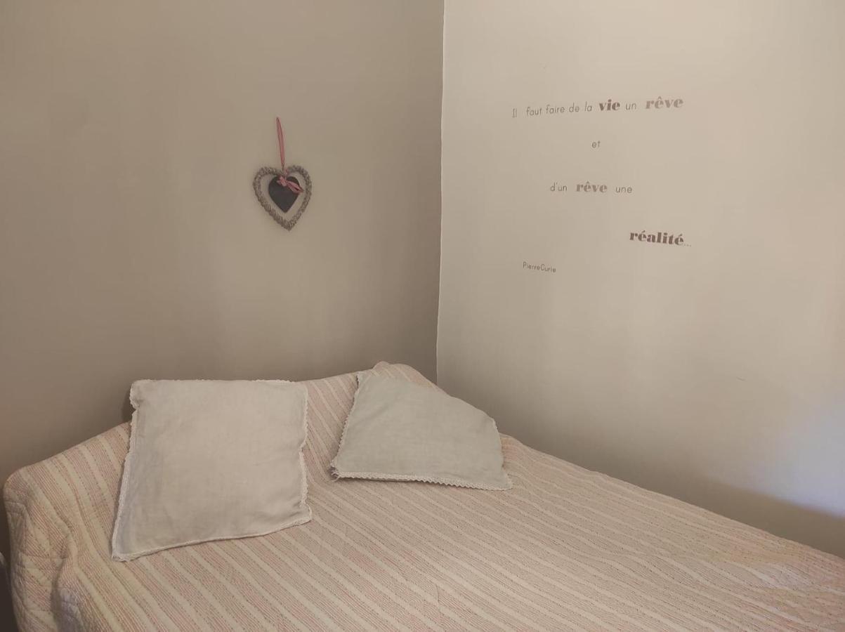 Gite Le Vieux Perrin Villa Andelaroche Kültér fotó