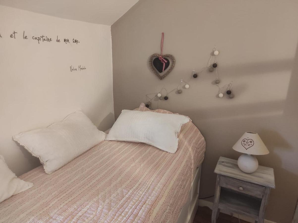 Gite Le Vieux Perrin Villa Andelaroche Kültér fotó